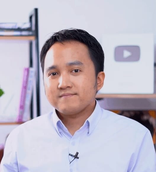 อาจารย์มิว พงศธร เกียรติเจริญพร