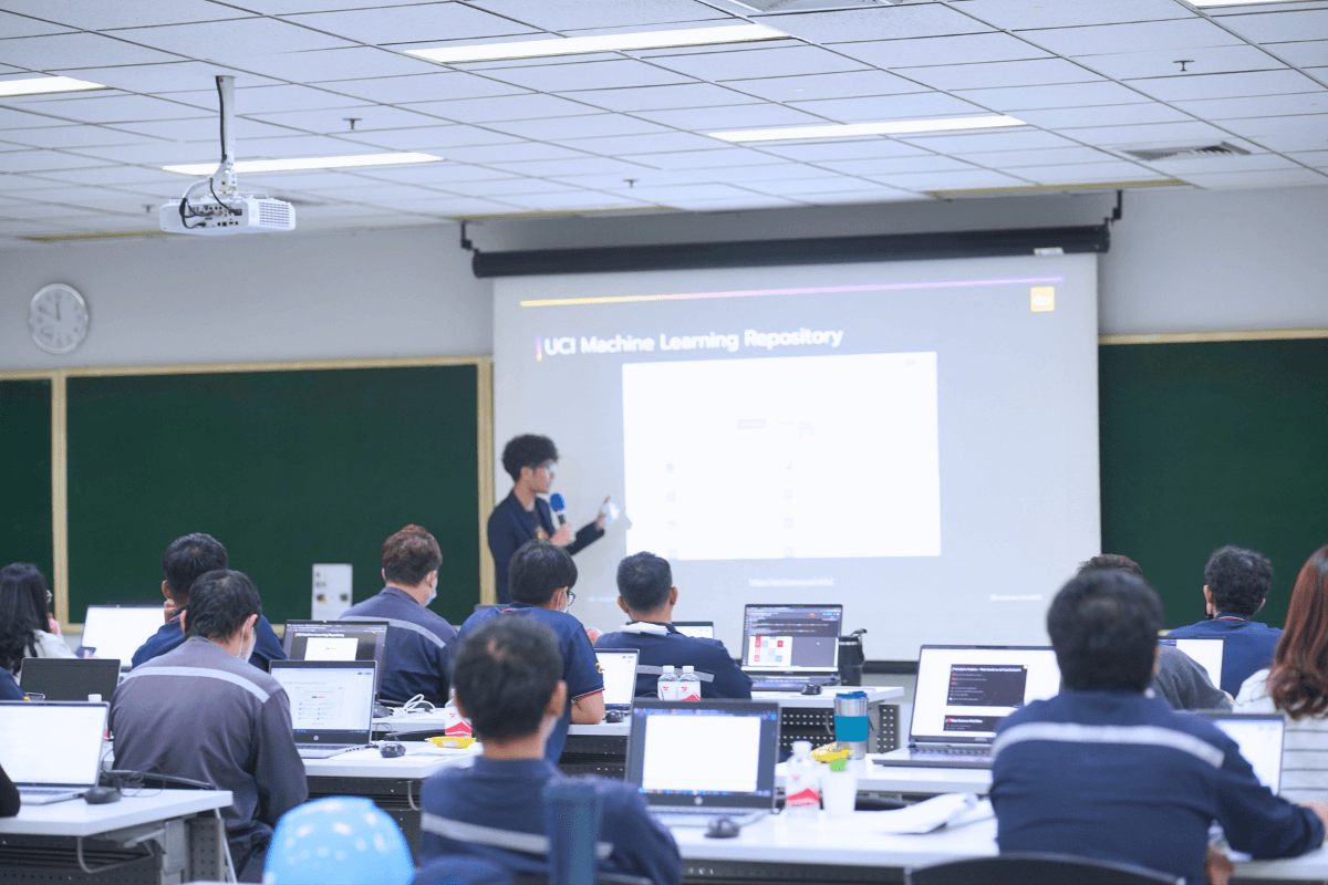บรรยากาศการอบรม In-house ของ BorntoDev